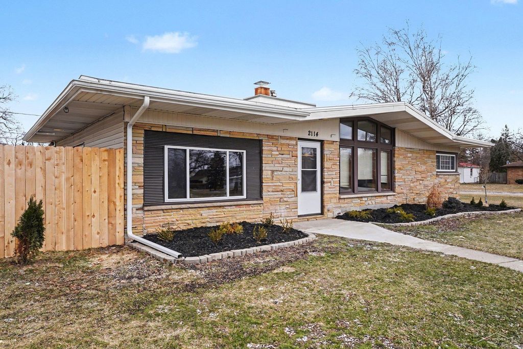 2114 Ethel Street, Saginaw, MI 48603
