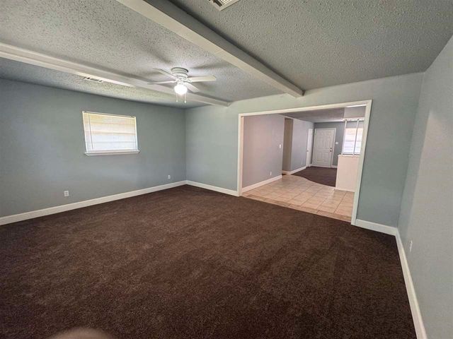 1505 NW 50th St, Lawton, OK 73505