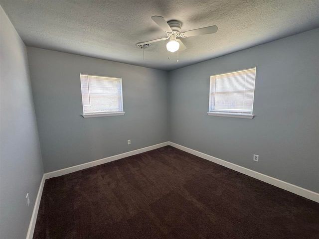 1505 NW 50th St, Lawton, OK 73505