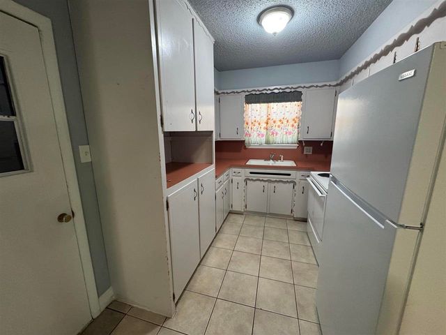 1505 NW 50th St, Lawton, OK 73505