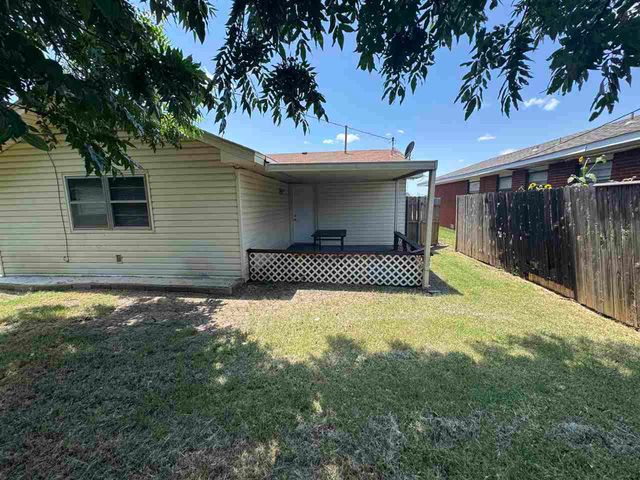 1505 NW 50th St, Lawton, OK 73505