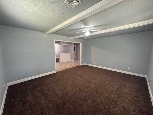 1505 NW 50th St, Lawton, OK 73505