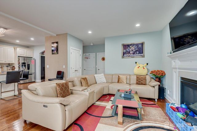 37 Wildwood Avenue, Fords, NJ 08863