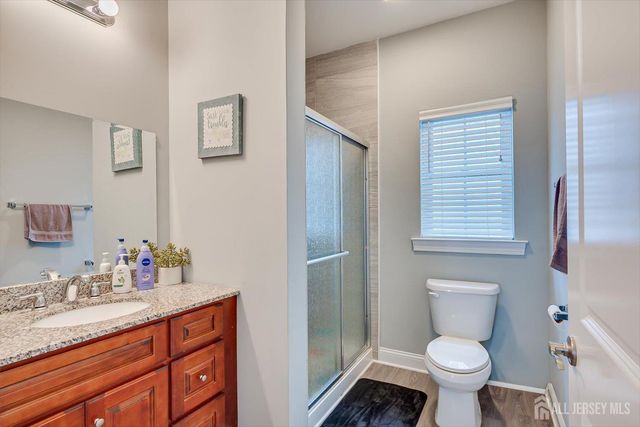 37 Wildwood Avenue, Fords, NJ 08863