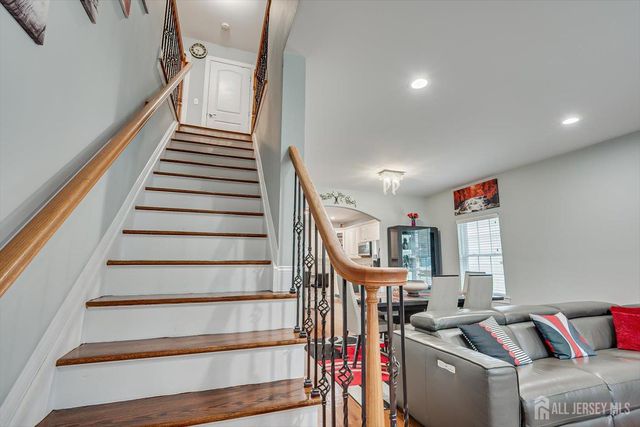 37 Wildwood Avenue, Fords, NJ 08863