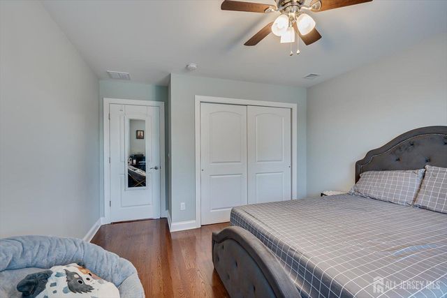 37 Wildwood Avenue, Fords, NJ 08863