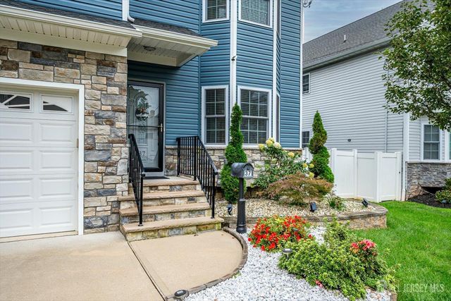37 Wildwood Avenue, Fords, NJ 08863