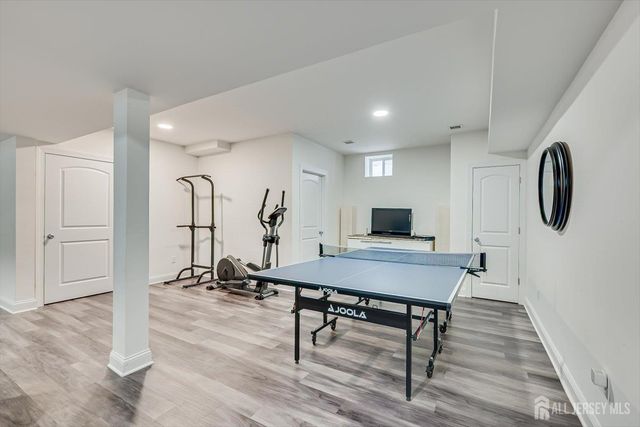 37 Wildwood Avenue, Fords, NJ 08863