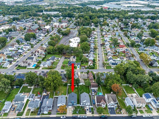 37 Wildwood Avenue, Fords, NJ 08863