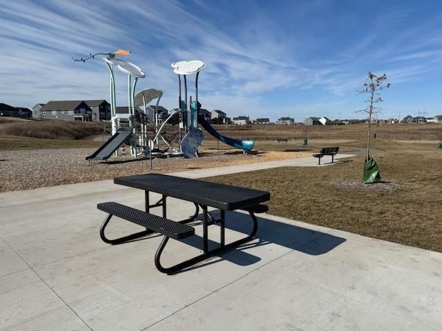 4849 Island Park Drive, Woodbury, MN 55129