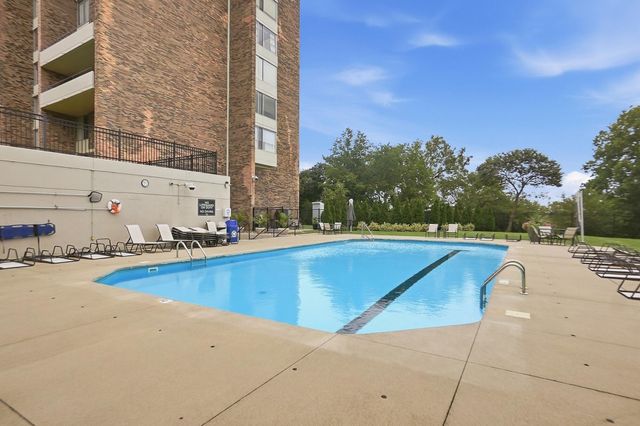 1000 Urlin Avenue, 12, Columbus, OH 43212