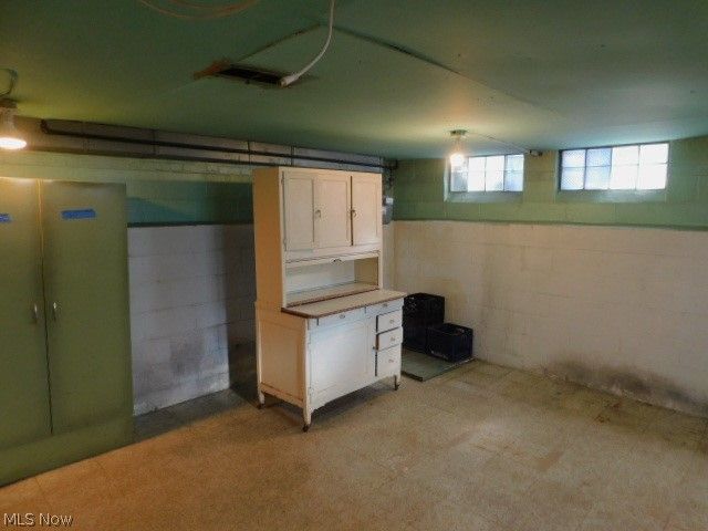 12705 Crossburn Avenue, Cleveland, OH 44135