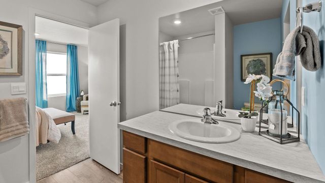 5268 E Mckinnon Ln, Spokane, WA 99217