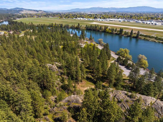 5268 E Mckinnon Ln, Spokane, WA 99217