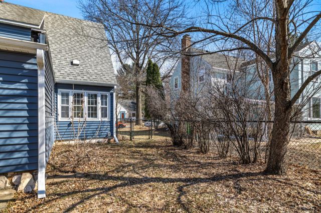 1622 Frederic Street, Eau Claire, WI 54701