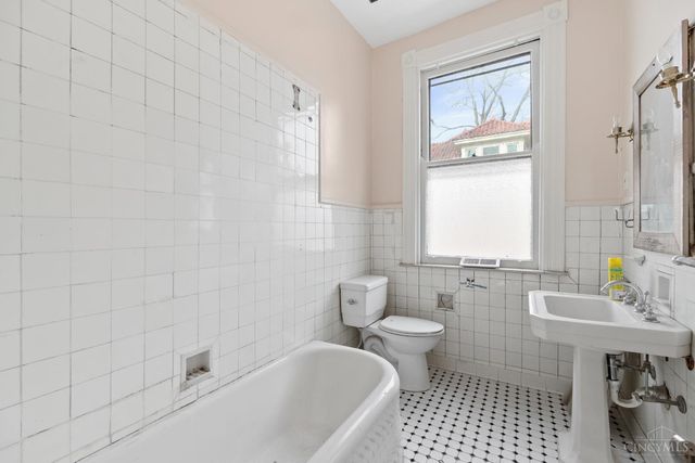 3315 Morrison Avenue, Cincinnati, OH 45220