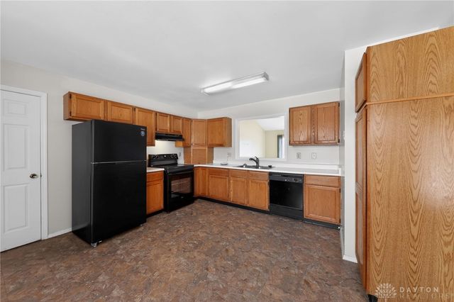 6800 Deer Bluff Drive, Dayton, OH 45424