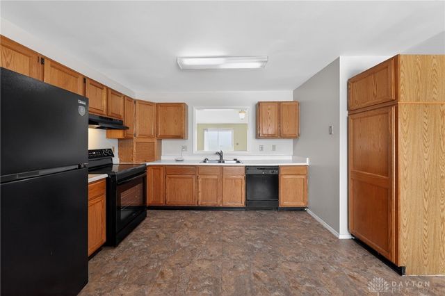 6800 Deer Bluff Drive, Dayton, OH 45424