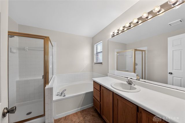 6800 Deer Bluff Drive, Dayton, OH 45424