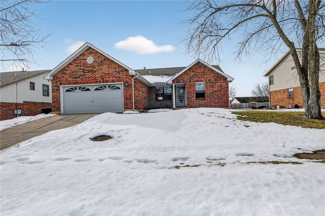 6800 Deer Bluff Drive, Dayton, OH 45424