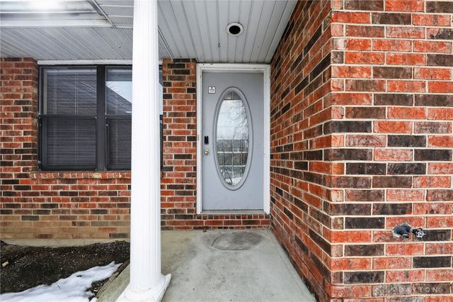 6800 Deer Bluff Drive, Dayton, OH 45424