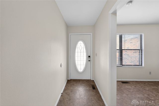 6800 Deer Bluff Drive, Dayton, OH 45424