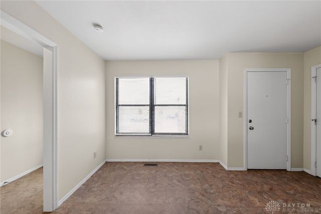 6800 Deer Bluff Drive, Dayton, OH 45424