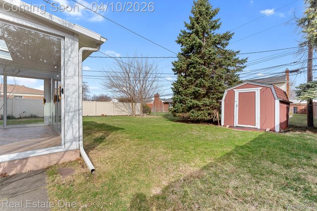 14262 Dundee Street, Riverview, MI 48193