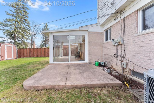 14262 Dundee Street, Riverview, MI 48193