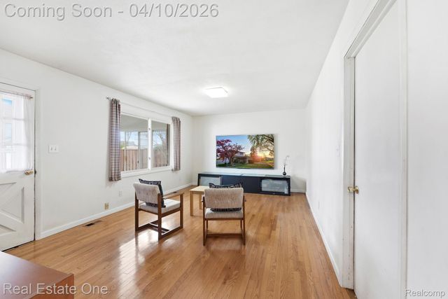 14262 Dundee Street, Riverview, MI 48193