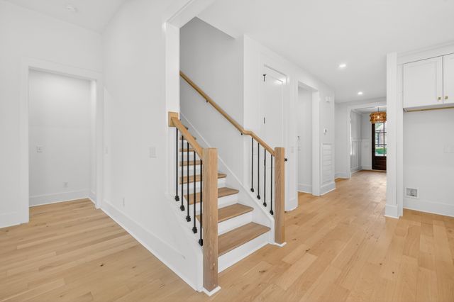 1087 Isaac Franklin Dr, Gallatin, TN 37066