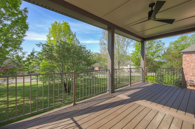 1087 Isaac Franklin Dr, Gallatin, TN 37066