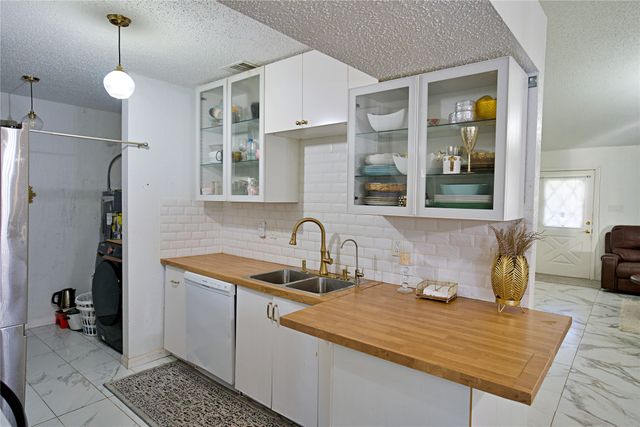 2025 High Bluff Drive, Garland, TX 75041