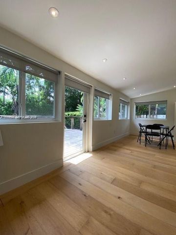 9472 Byron Ave, Surfside, FL 33154