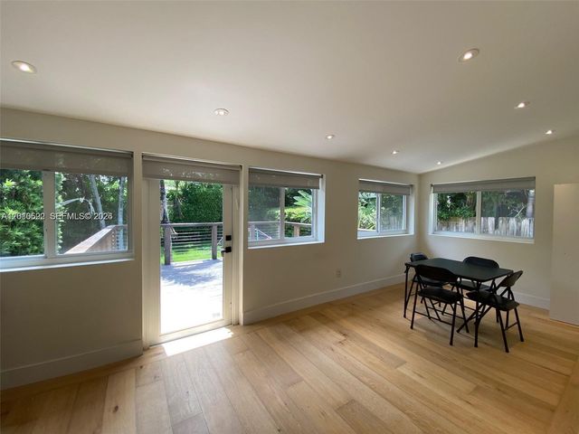 9472 Byron Ave, Surfside, FL 33154