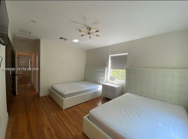 9472 Byron Ave, Surfside, FL 33154