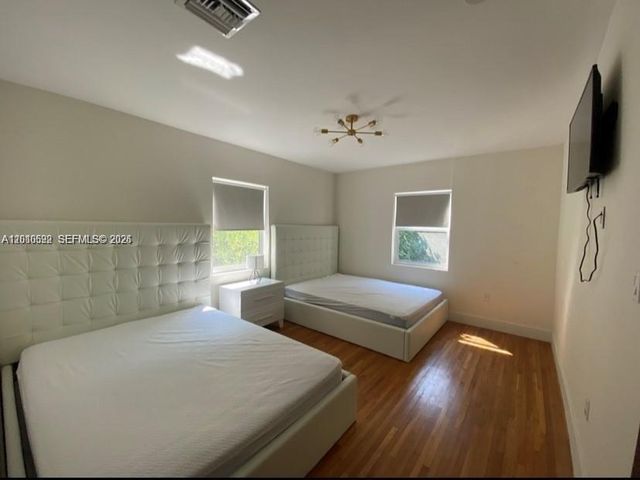 9472 Byron Ave, Surfside, FL 33154