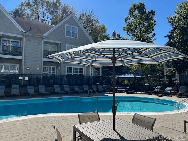 138 Hollow Tree Ridge Road 1523, Darien, CT 06820