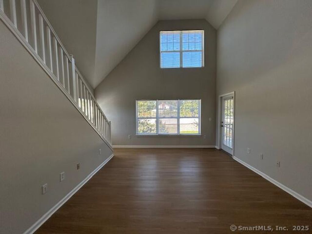 138 Hollow Tree Ridge Road 1523, Darien, CT 06820