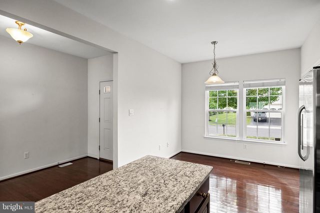 29 APPLEGATE DR, Florence, NJ 08518