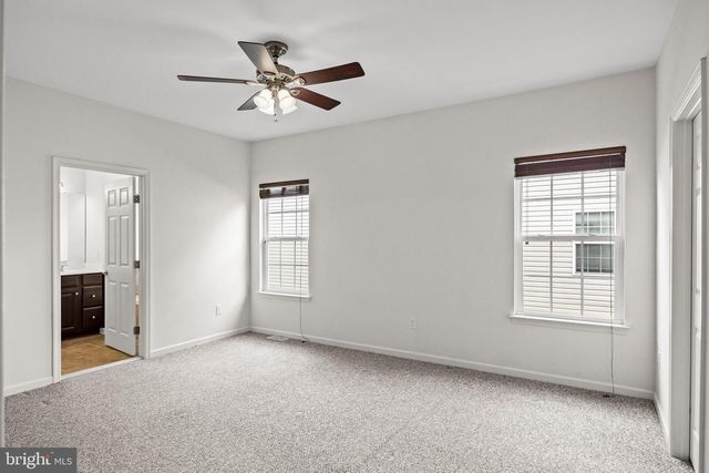 29 APPLEGATE DR, Florence, NJ 08518