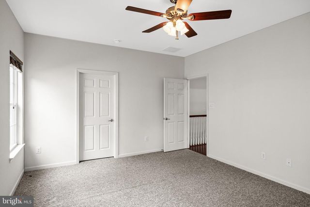 29 APPLEGATE DR, Florence, NJ 08518