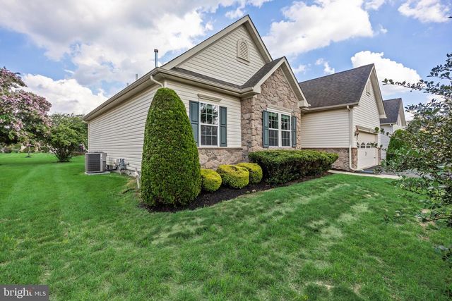 29 APPLEGATE DR, Florence, NJ 08518