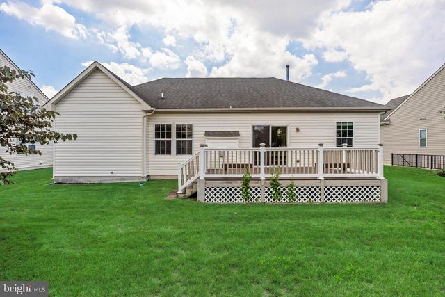 29 APPLEGATE DR, Florence, NJ 08518