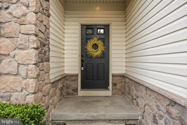 29 APPLEGATE DR, Florence, NJ 08518