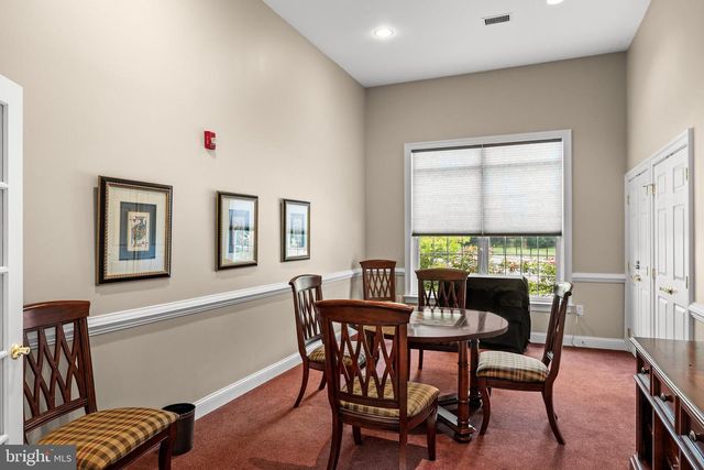 29 APPLEGATE DR, Florence, NJ 08518