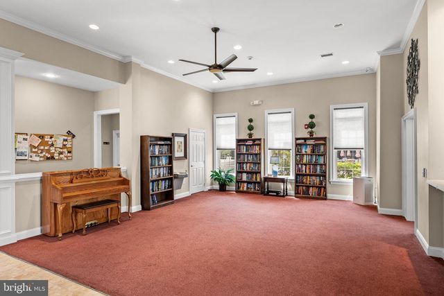29 APPLEGATE DR, Florence, NJ 08518