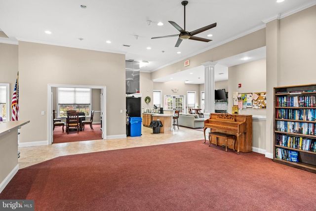 29 APPLEGATE DR, Florence, NJ 08518