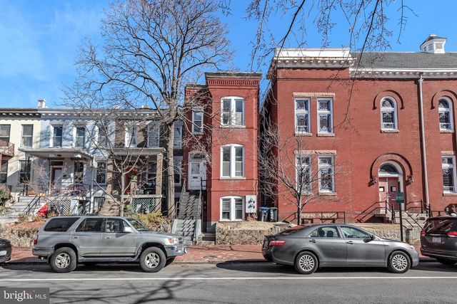 330 4TH ST SE, Washington, DC 20003