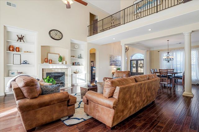 9655 GRAYS MEADOW DR, Cordova, TN 38018